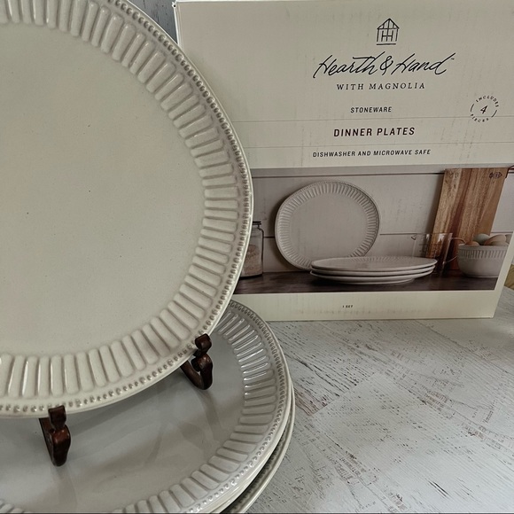 Stoneware Debossed Dinner Plates from Hearth & Hand with Magnolia - Set of 4 NIB - Picture 4 of 5